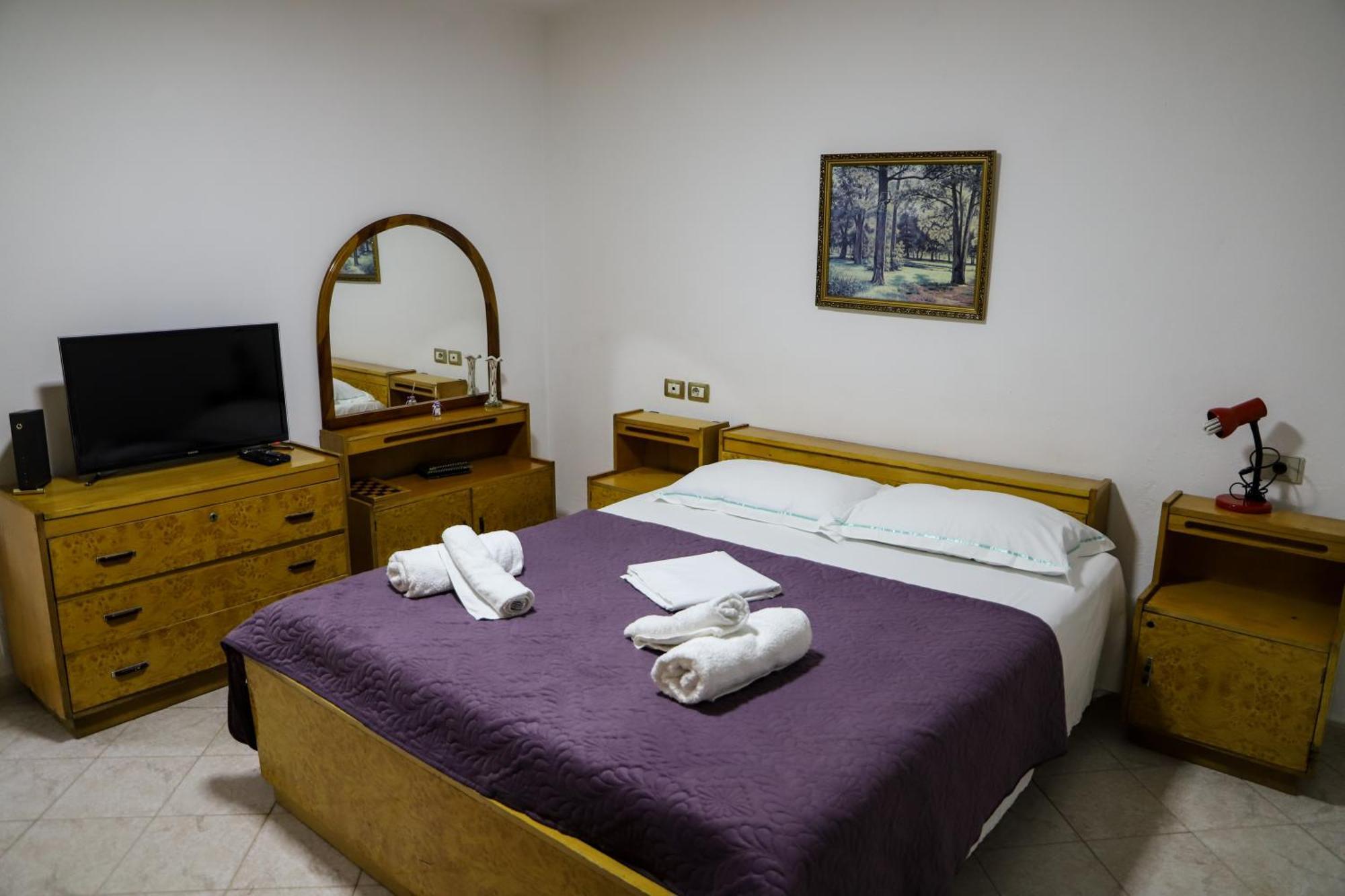 Lola'S Apartament Lejlighed Berat Eksteriør billede